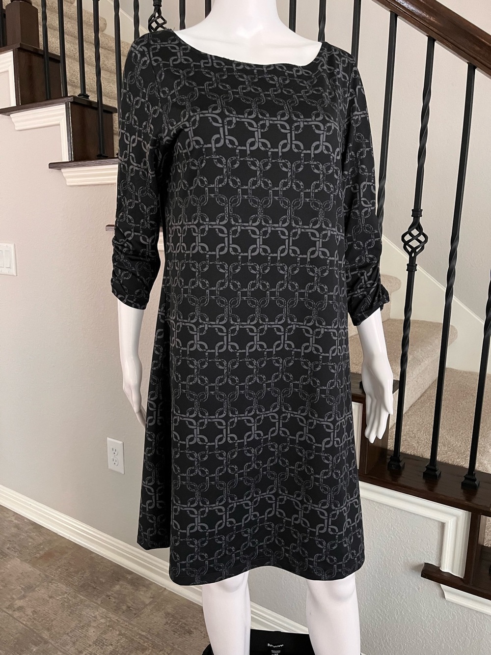 Women's Black Patterned Long-Sleeve A-Line Dress